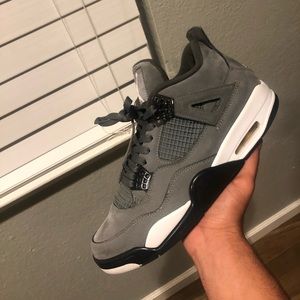Air Jordan 4 retro cool grey size 9.5